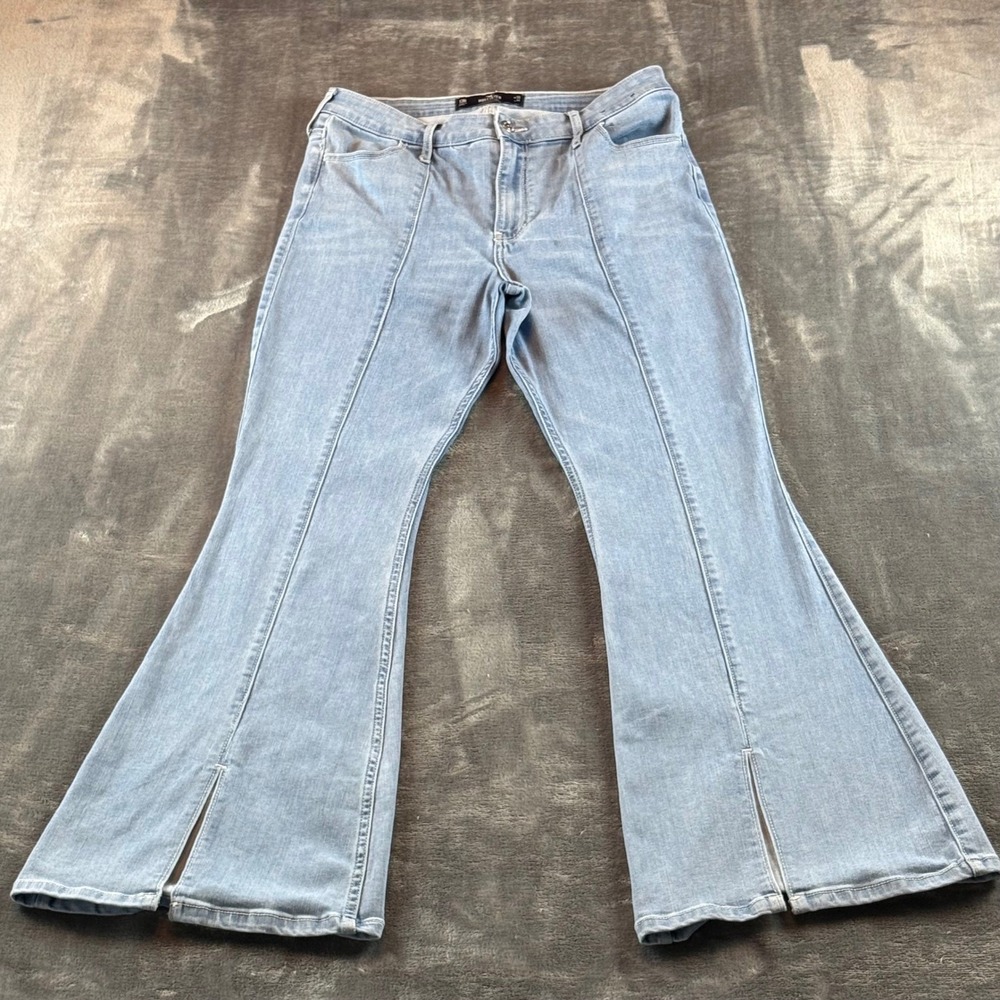 Hollister‎ High-Rise Flare Jeans Light Wash Split Hem Soft Stretch 13R W31 L31